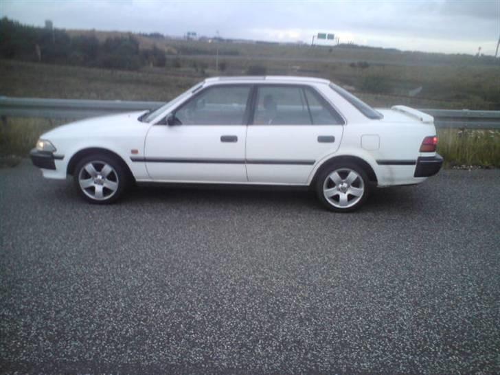 Toyota carina ll  solgt billede 4