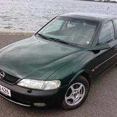 Opel Vectra B 1,6 *SOLGT*