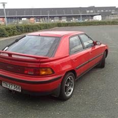 Mazda 323 F  SOLGT