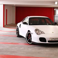 Porsche 911 Turbo  ** SOLGT **