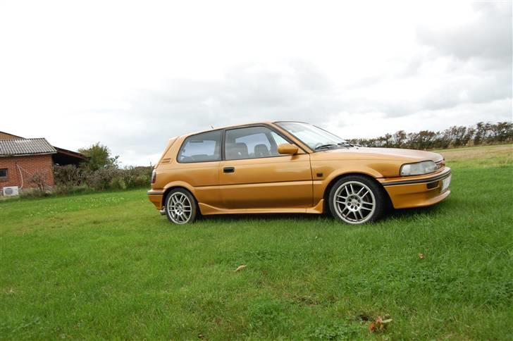 Toyota Corolla 1,3 XL Solgt billede 1