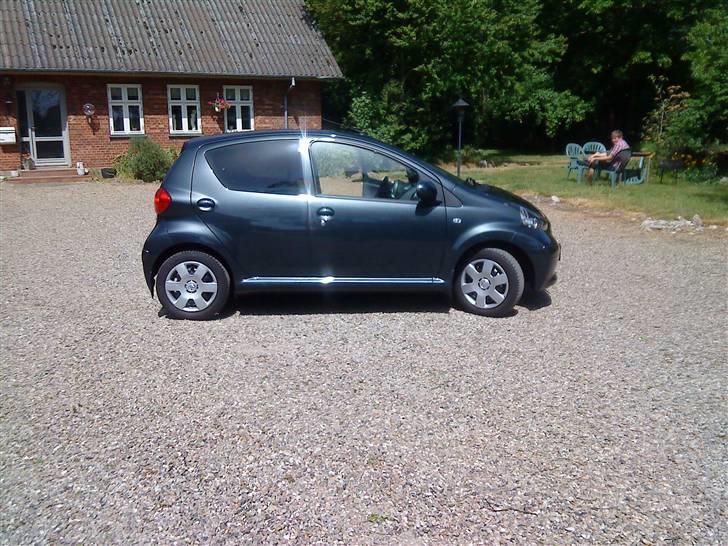 Toyota aygo 1,0+ 5dørs billede 4