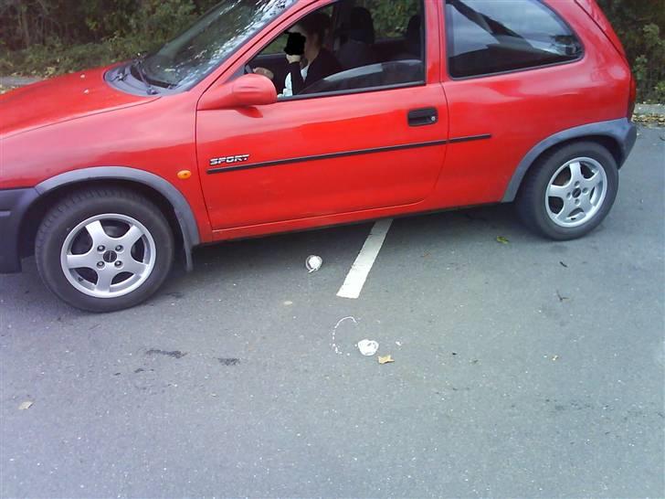 Opel Corsa B 1,4i Sport*SOLGT* billede 15