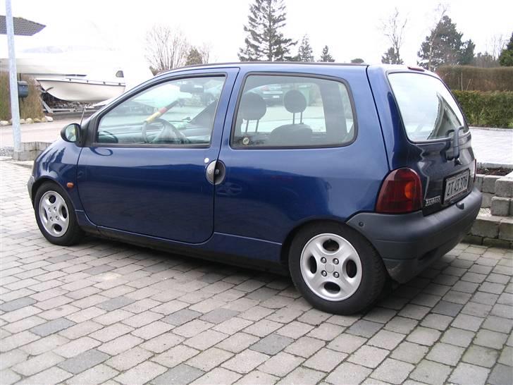 Renault Ultra Lav Twingo - Yeps Chef! så blev den lige smidt en smugle i kælderen billede 15