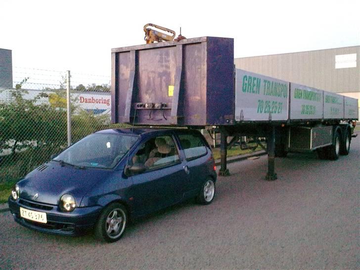 Renault Ultra Lav Twingo - Så er min nye trailer kommet. passer PERFEKT! billede 17