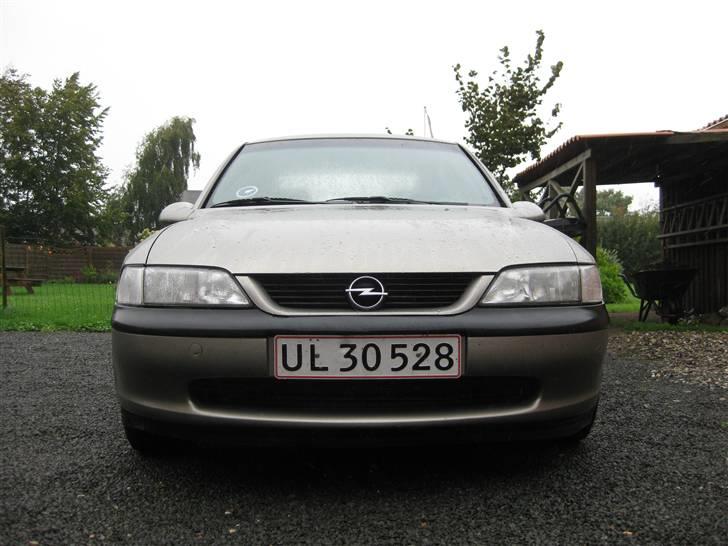 Opel Vectra -SOLGT- billede 3