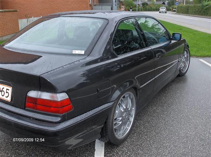 BMW 325i coupe solgt billede 9