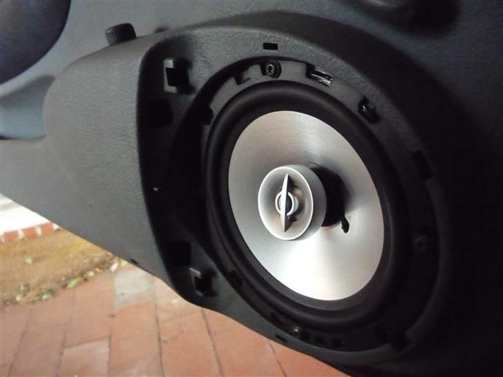 Renault Megane Coupé 1.6 - MDS God lyd skal der være... billede 9