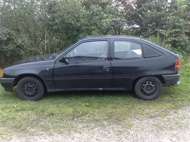 Opel Kadett E DØD billede 8