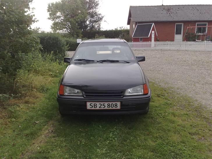 Opel Kadett E DØD billede 9