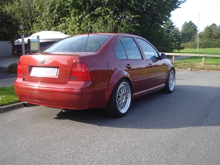 VW Bora 2,3 V5 *SOLGT* billede 4