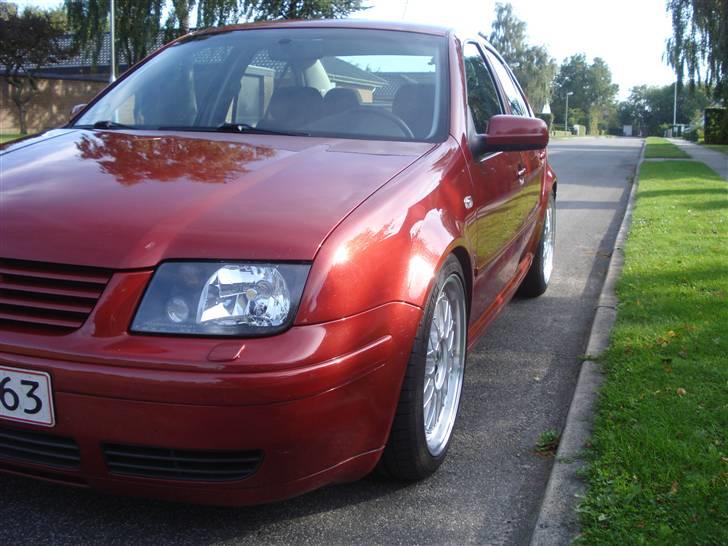 VW Bora 2,3 V5 *SOLGT* billede 6