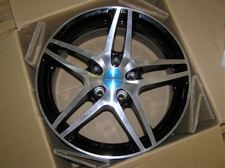 Mazda 626 1,8i CC |SOLGT| - 17" / Mangler bare dæk, men det må vente til økonomien er til det. billede 15