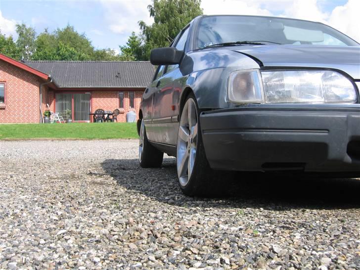 Ford Sierra 2.0i Drift *SOLGT* - Bemærk den friske vinkel på forhjulene, så understyrer den ikke mere ;) billede 9