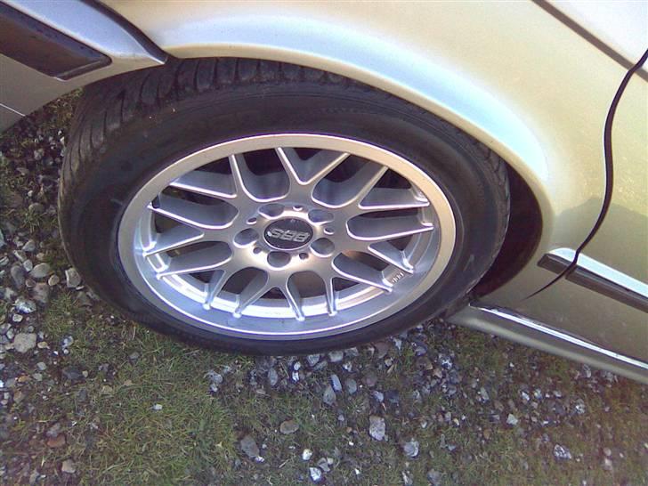 BMW 524 TD (SOLGT) billede 12