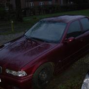BMW 320 e36