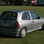 Opel corsa b si16v sport