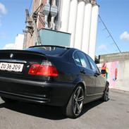 BMW E46 320i