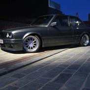BMW E30 328i M-tech2 