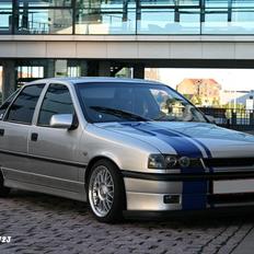 Opel Vectra 2000 T | SOLGT |