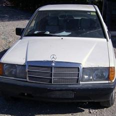 Mercedes Benz 190E