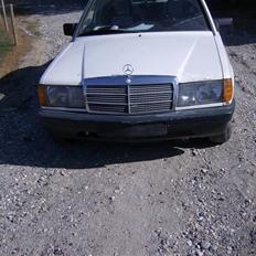 Mercedes Benz 190E