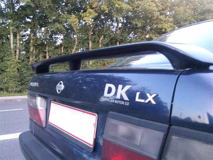 Nissan Primera LX <Totalskadet>  billede 12