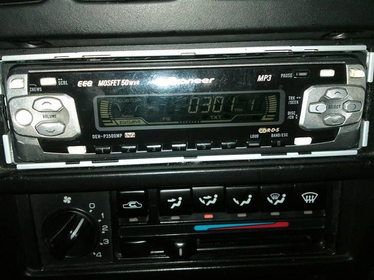 Nissan Primera LX <Totalskadet>  billede 15