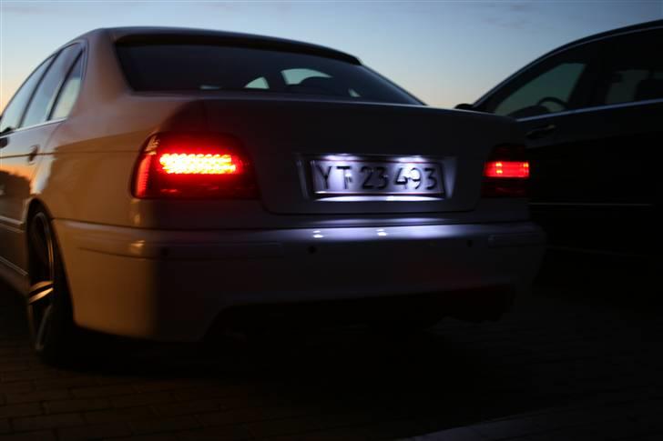 BMW 528 i SOLGT billede 7