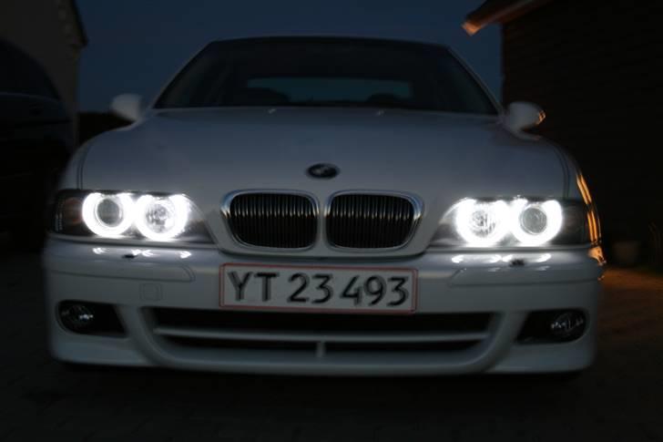 BMW 528 i SOLGT billede 11