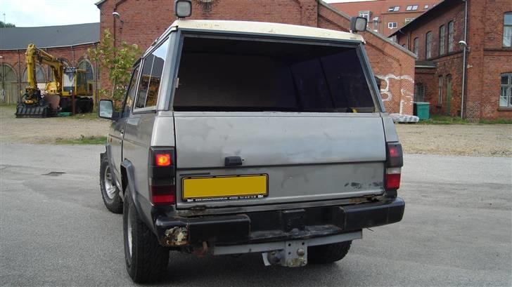 Nissan patrol ( SOLGT )  billede 4