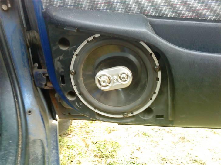 Toyota carina e billede 12