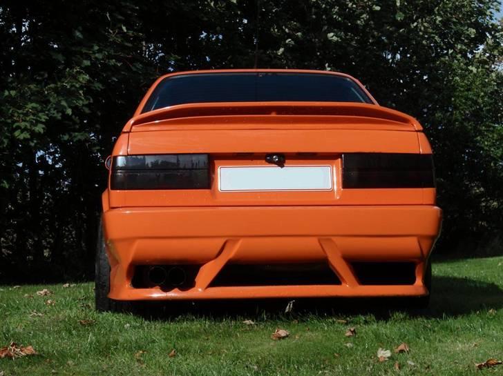 BMW e30 325i (SOLGT) billede 3