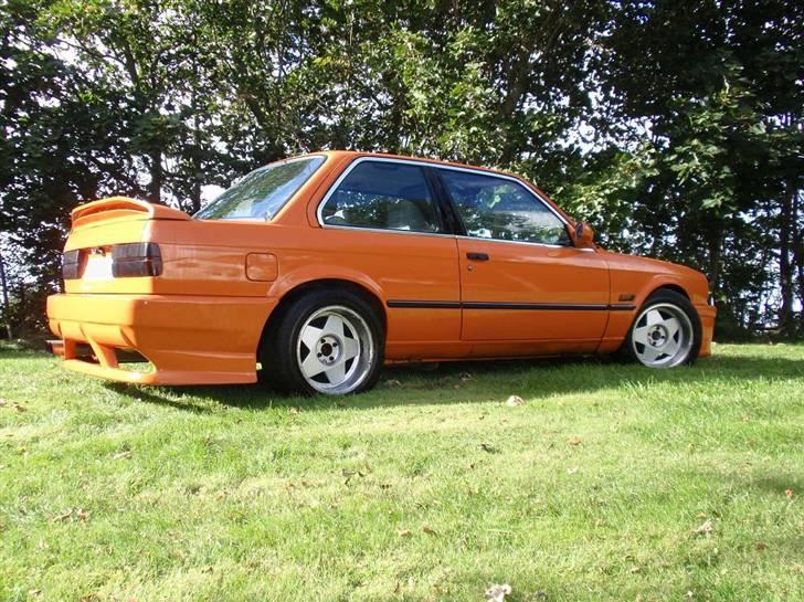 BMW e30 325i (SOLGT) billede 5