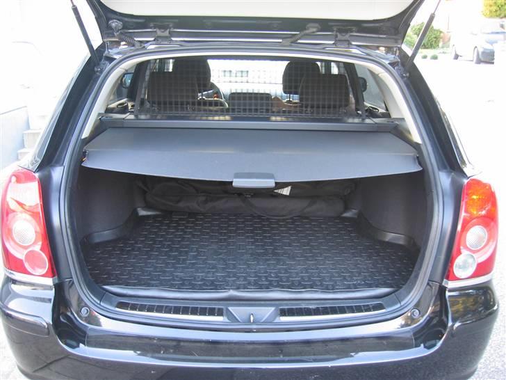 Toyota Avensis 1,8 st. car SOL billede 5