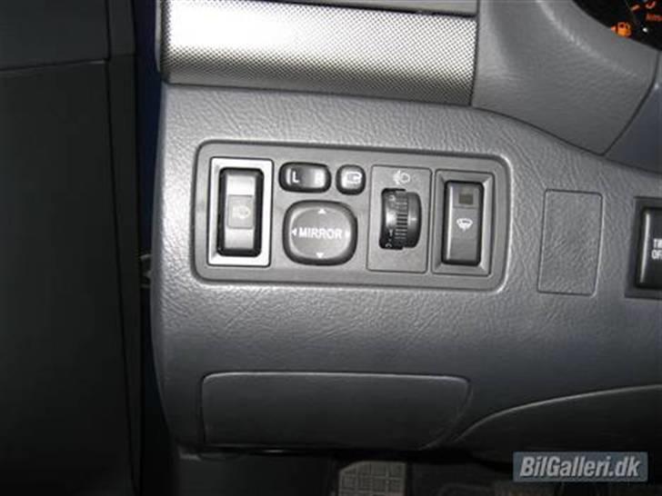 Toyota Avensis 1,8 st. car SOL billede 7