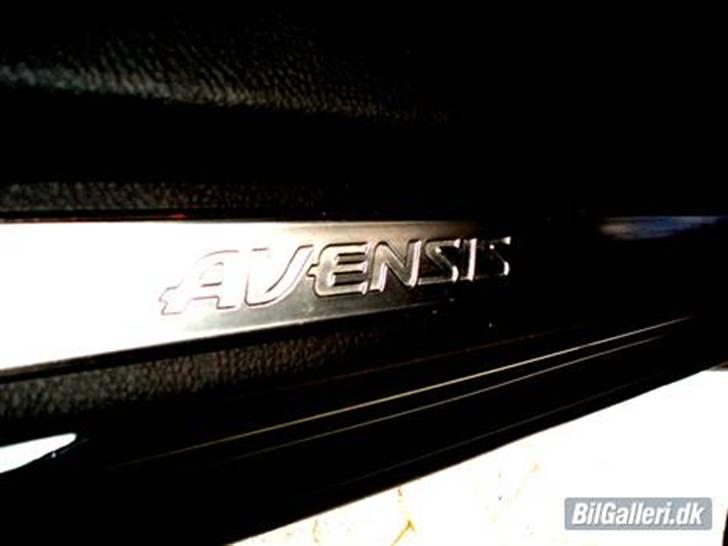 Toyota Avensis 1,8 st. car SOL billede 16