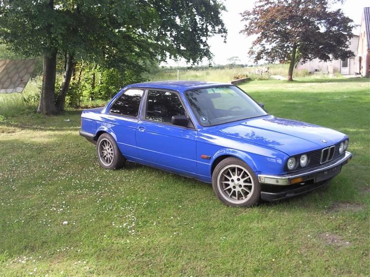 BMW e30 billede 3