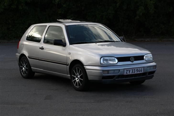 VW Golf III billede 1