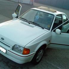 Ford Escort Savoy