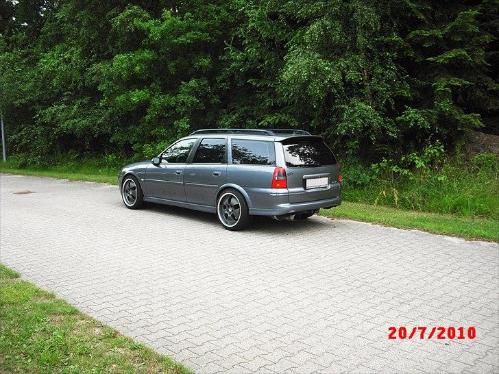 Opel Vectra B ~ 2,6 V6 Wagon billede 15