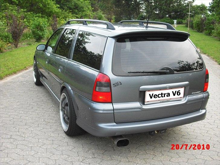 Opel Vectra B ~ 2,6 V6 Wagon - 2.6 V6 24v billede 16