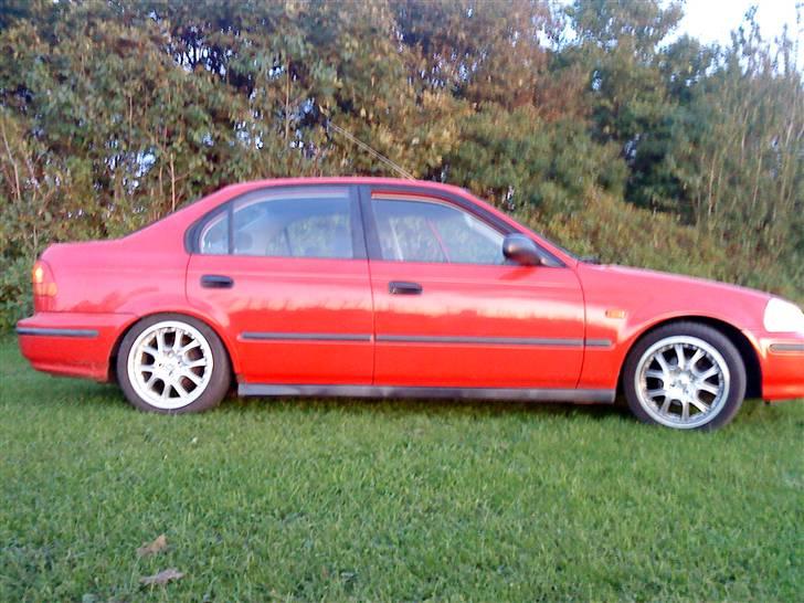 Honda civic BYTTET billede 9