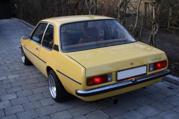 Opel Ascona B - SOLGT billede 3