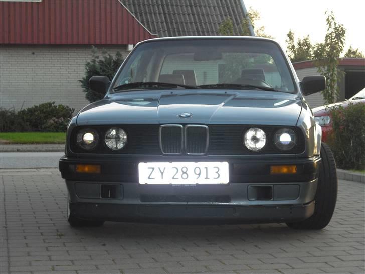 BMW e30 320i solgt billede 2