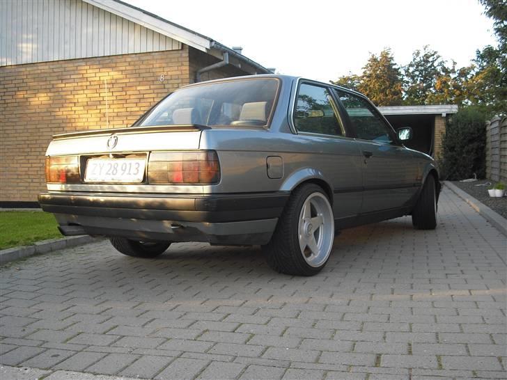BMW e30 320i solgt billede 5