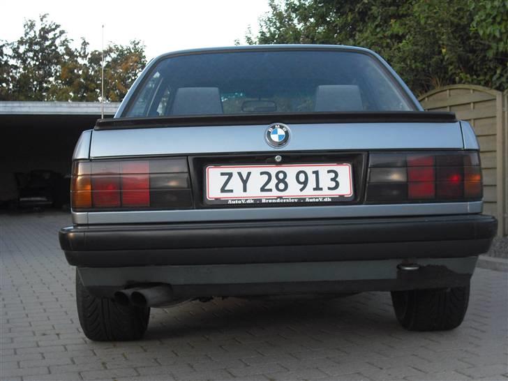 BMW e30 320i solgt billede 10