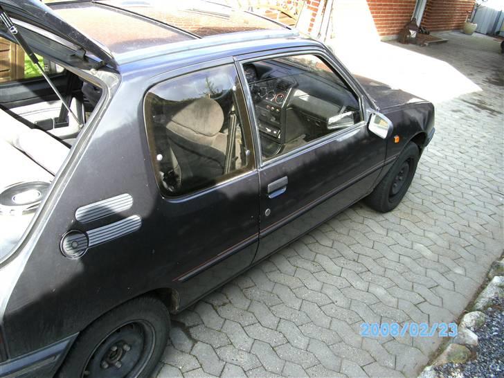 Peugeot 205 SOLGT... billede 8