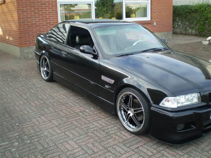 BMW E36 320i  Coupe.. (SOLGT) billede 1