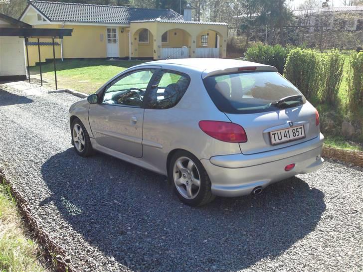 Peugeot 206 gti (solgt 2009) billede 1